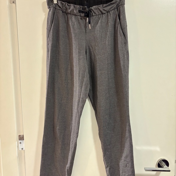 Lululemon “On the Fly” Pant 27” - Heathered Black - Picture 2 of 3
